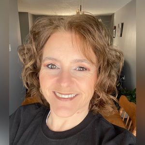 Meet your Posher, Genny